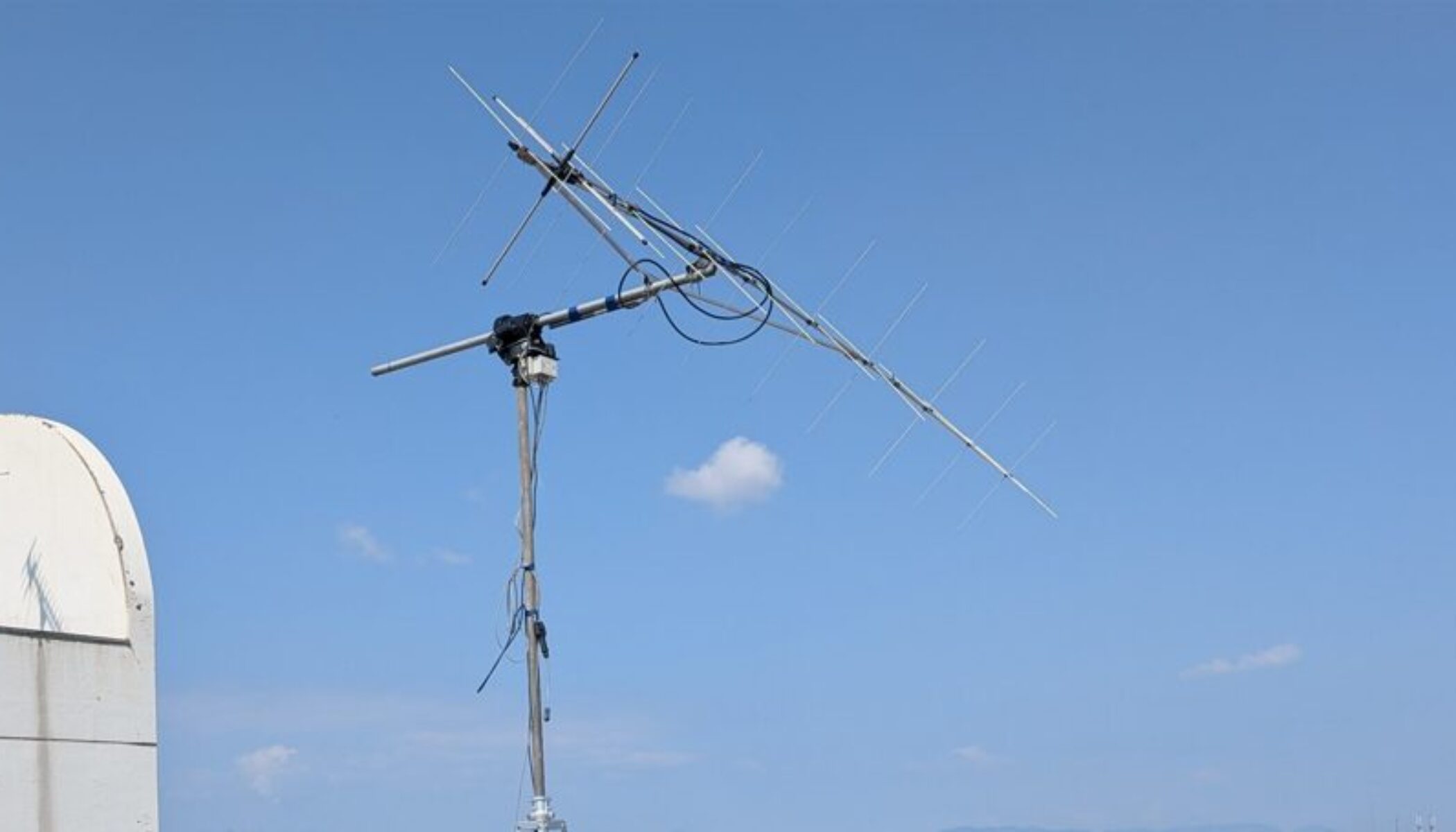 AM★世界発 ！『 空飛ぶUFO 広帯域高感度 FM/地デジ用アンテナ 』★B AV☆世界初 ！『 空飛ぶUFO 広帯域高感度 FM/地デジ用アンテナ 』☆B