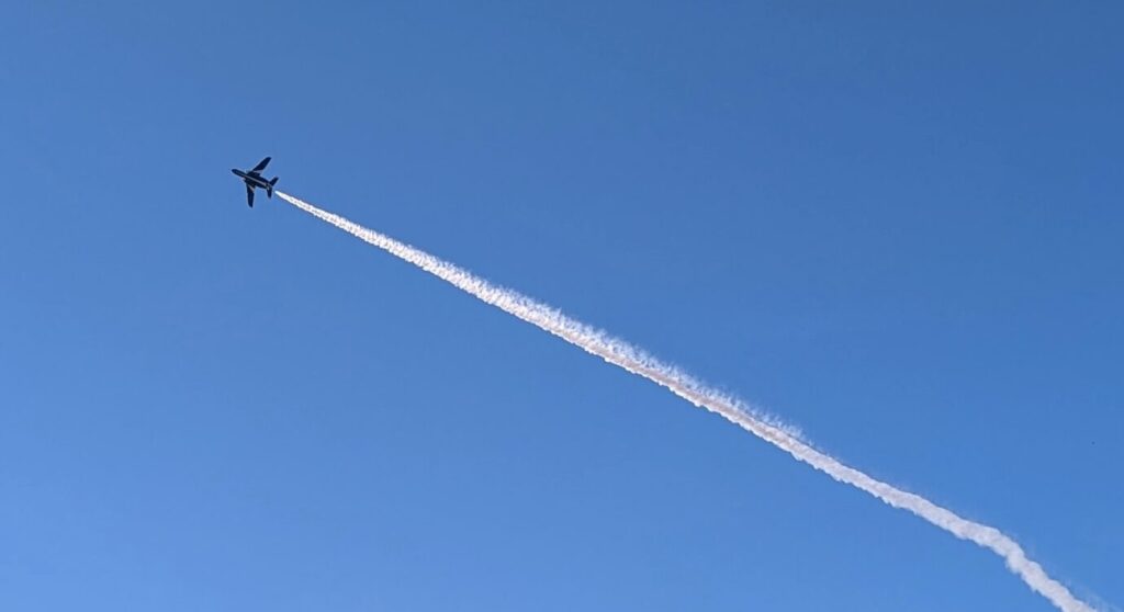 航空祭を楽しむなら受令機やハンディ機でエアバンドを登録して聞いてみましょう!