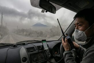 スマホが使えない！火山灰が降る中、アマチュア無線（144/430MHz）は本当に通信できるのか？